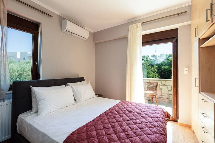 Villa en pierre avec piscine privée offrant un cadre paisible in Région de Réthymnon