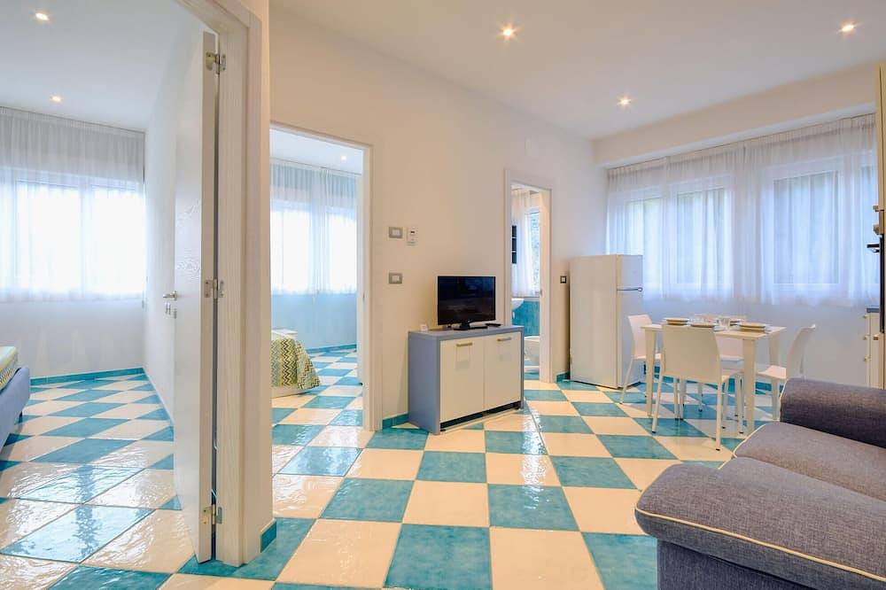 Entire apartment, Stunning apartment in Deiva Marina in Deiva Marina, Riviera di Levante