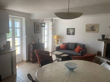 Maison De Vacances pour 6 Personnes dans Castanet-le-Haut, Parc naturel régional du Haut-Languedoc, Photo 3