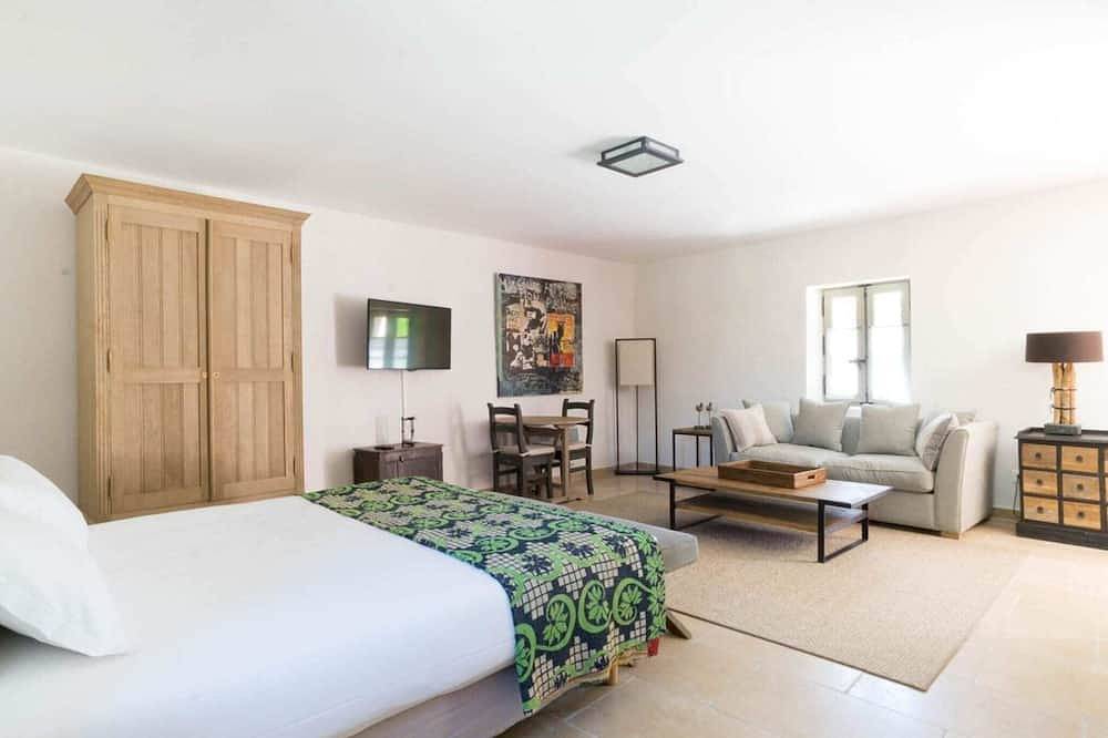 Ganze Wohnung, Landhaus voller Charme in der Provence auf einem Weingut in Robion, Regionaler Naturpark Luberon