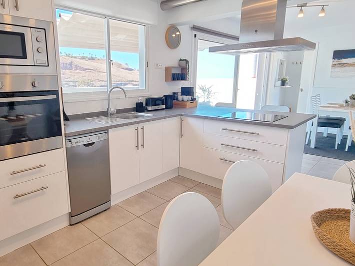 Casa rural para 5 personas, con terraza además de jardín y jacuzzi en Puerto de la Cruz - 4