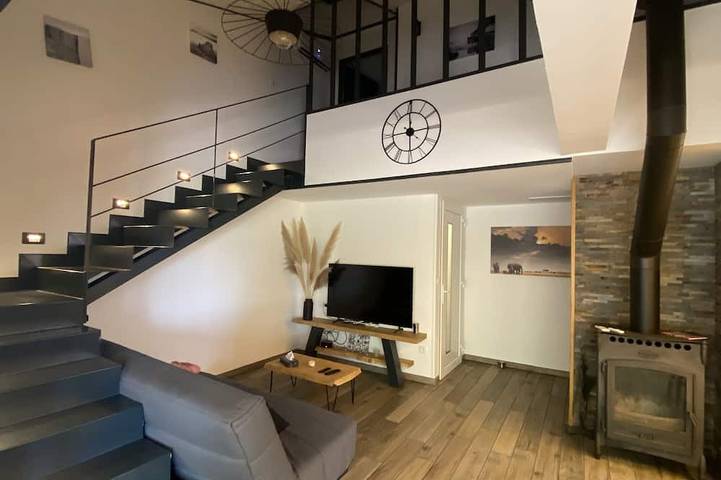 Location de vacances pour 6 personnes, avec jardin et balcon à Saint-Nazaire (Pyrénées-Orientales)