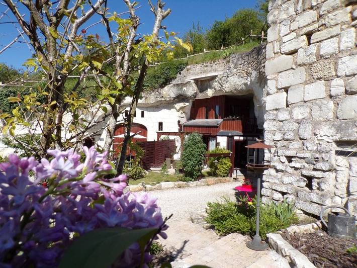Chambre d’hôte pour 2 personnes, avec Terrasse et Jardin dans Château de Loches Château de la Loire