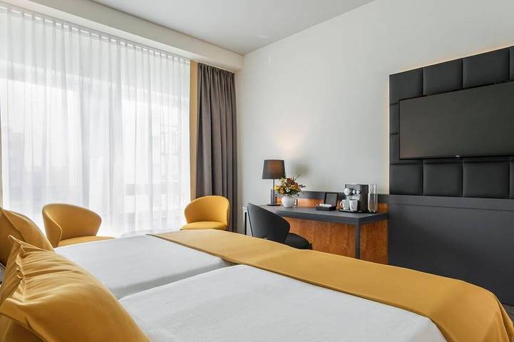 Ferienhaus für 2 Personen, mit Sauna und Whirlpool sowie Pool und Terrasse in Altstadt (Dresden)