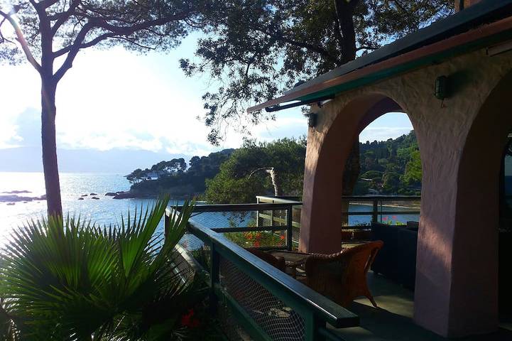 Location de vacances pour 12 personnes, avec Balcon et Jardin à Tellaro