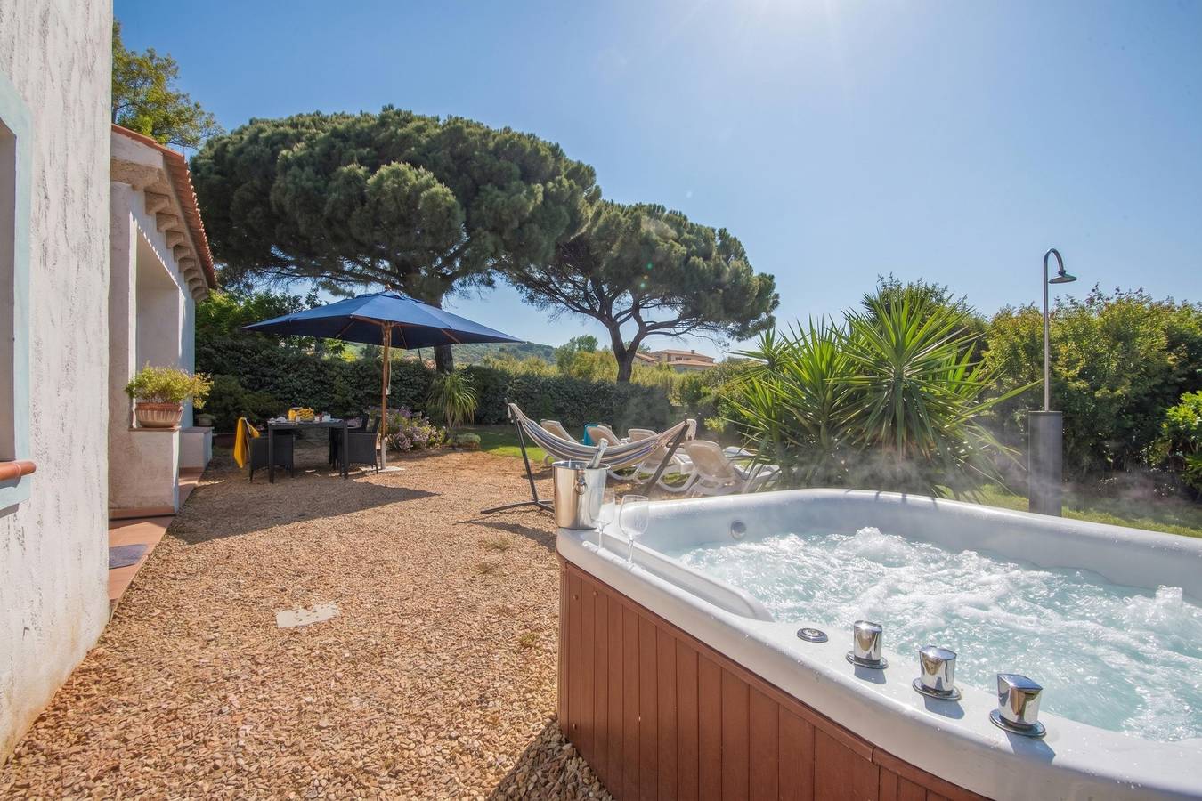 Appartamento intero, La Sciumara with beach access in Cannigione, Arzachena