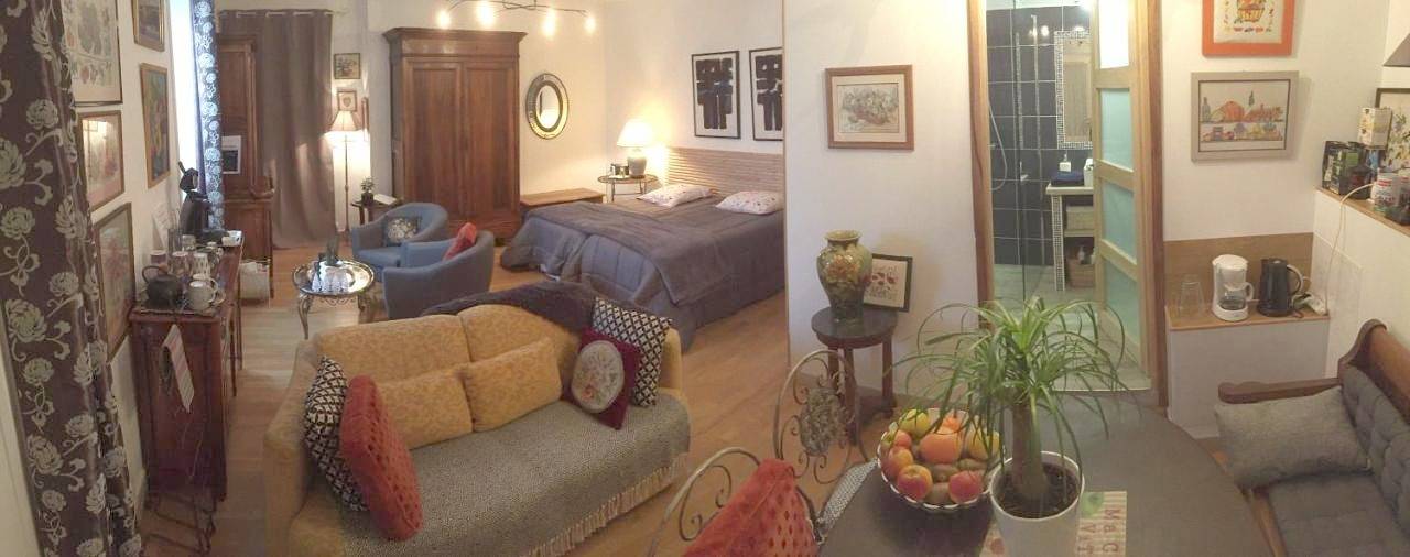 Chambre d'Hôtes Le Tilleul de Canac Parking privé Gratuit Petits déjeuners Compris in Rodez, Aveyron