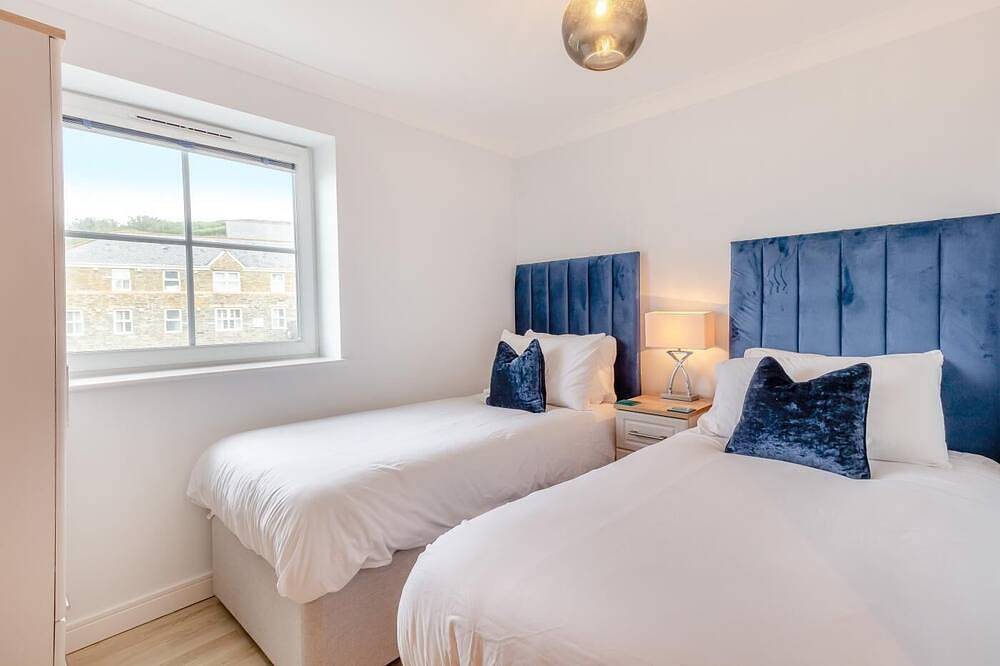 Entire apartment, 2 Bed in Newquay (oc-w32782) in Watergate Bay, Newquay