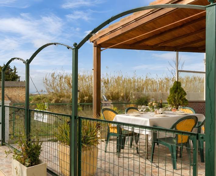 Maison de campagne pour 6 personnes, avec jardin, adapté aux familles à Valtierra