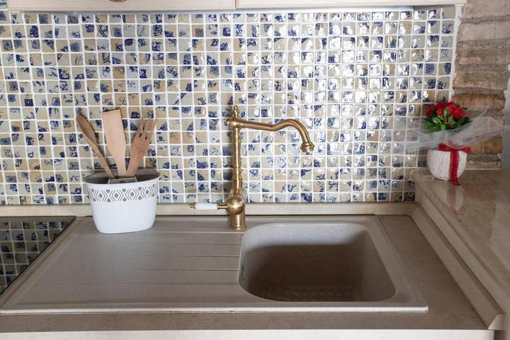 Location de vacances pour 7 personnes, avec vue et balcon à Collevecchio - 3