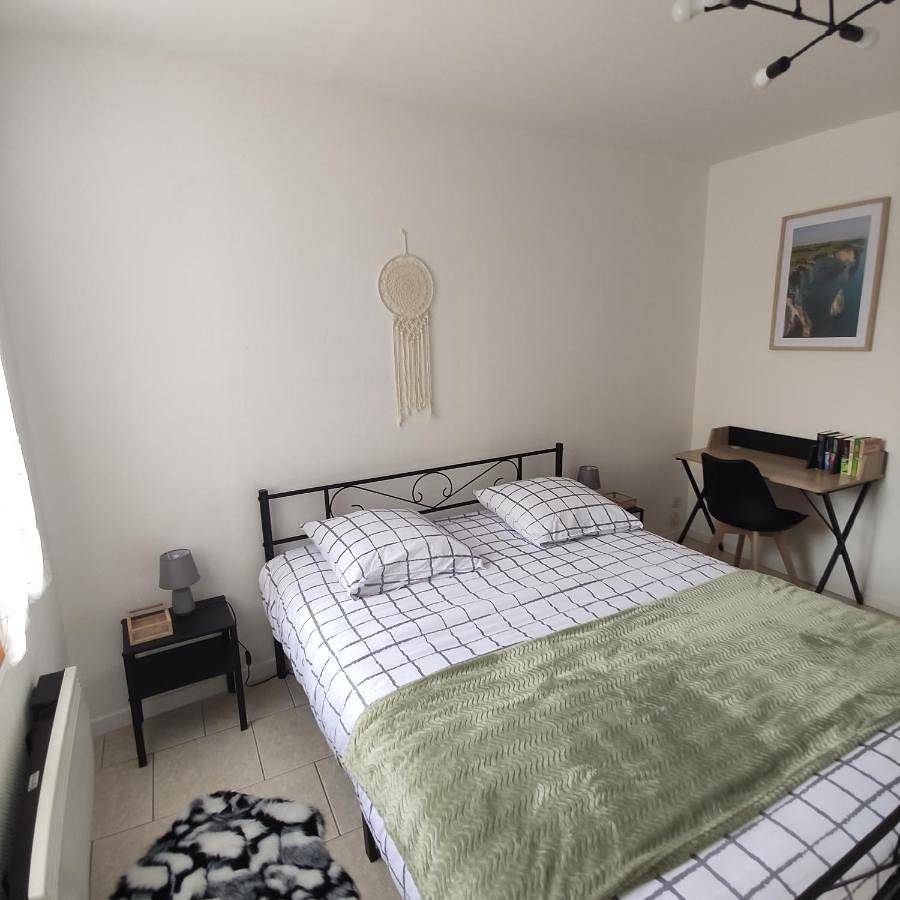Appartement entier, One-Bedroom Apartment in Noyon, Oise