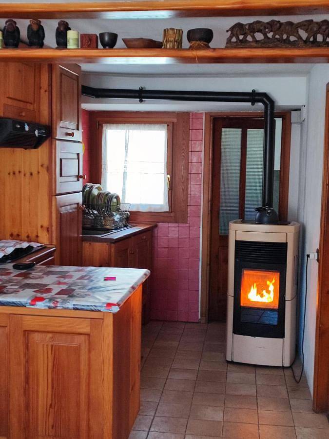 Appartement entier, Ma Maison a Chamois in Corgnolaz, Chamois