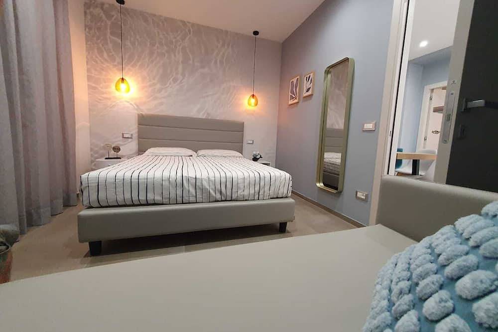 Apartamento entero, Maestrale Apartment - Playa degli Angeli 200 mt from the sea in Gabicce Mare, Pesaro-Urbino