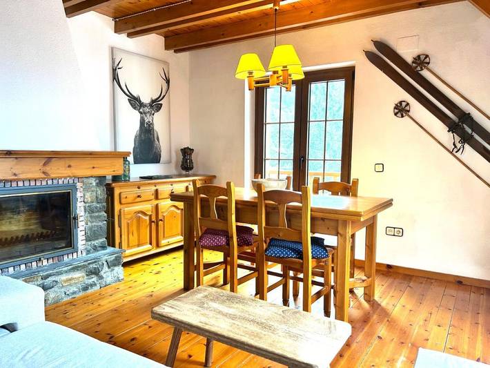 Casa rural para 4 personas, con vistas y balcón en el Valle de Aran