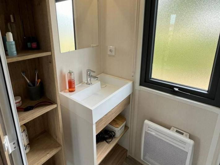 Camping pour 4 personnes, avec sauna ainsi que bassin pour enfant et terrasse à Dolus-d'Oléron - 2