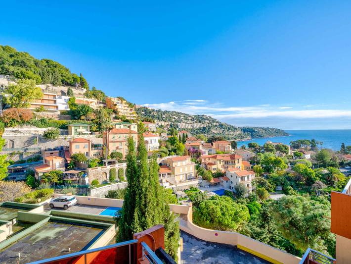 Studio entier, Studio 4 pers avec Wi-Fi, aperçu mer in Roquebrune-Cap-Martin, Côte méditerranéenne (France)