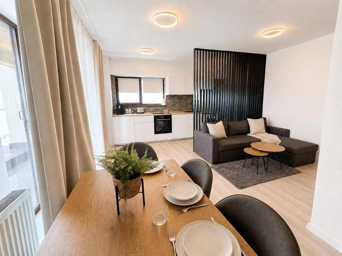 Ολόκληρο το διαμέρισμα, Sea Gem Mamaia - 200m to Beach, Xl Terrace, and Beautiful Views in Mamaia, Κωνστάντζα