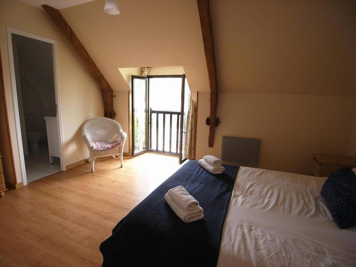 Location de vacances pour 2 personnes, avec piscine et jardin à Les Champs-Géraux - 4