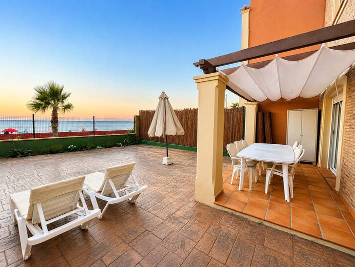 Ferienwohnung für 8 Personen, mit Terrasse und Garten - 1