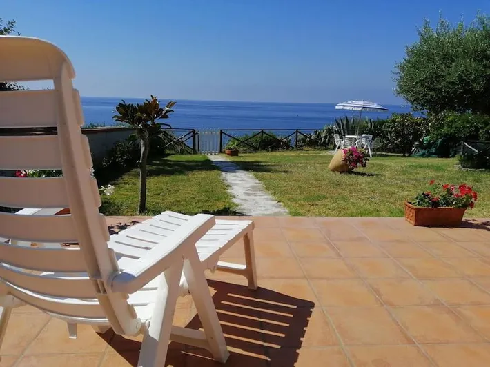 Casa vacanza per 5 persone, con panorama e giardino - 1