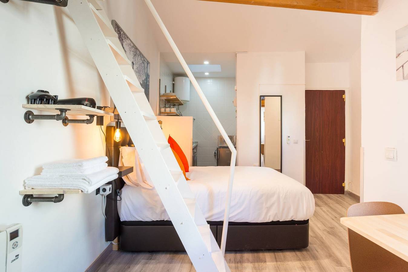 Entire studio, Loft Malaga Historic Center in Malaga Centro Historico, Malaga