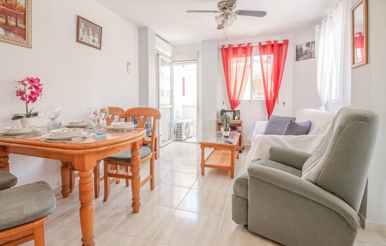 Apartamento de vacaciones para 4 personas, con terraza en la Costa Blanca