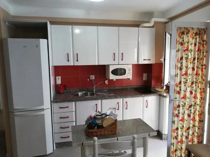Apartamento de vacaciones para 4 personas, con vistas y balcón - 1