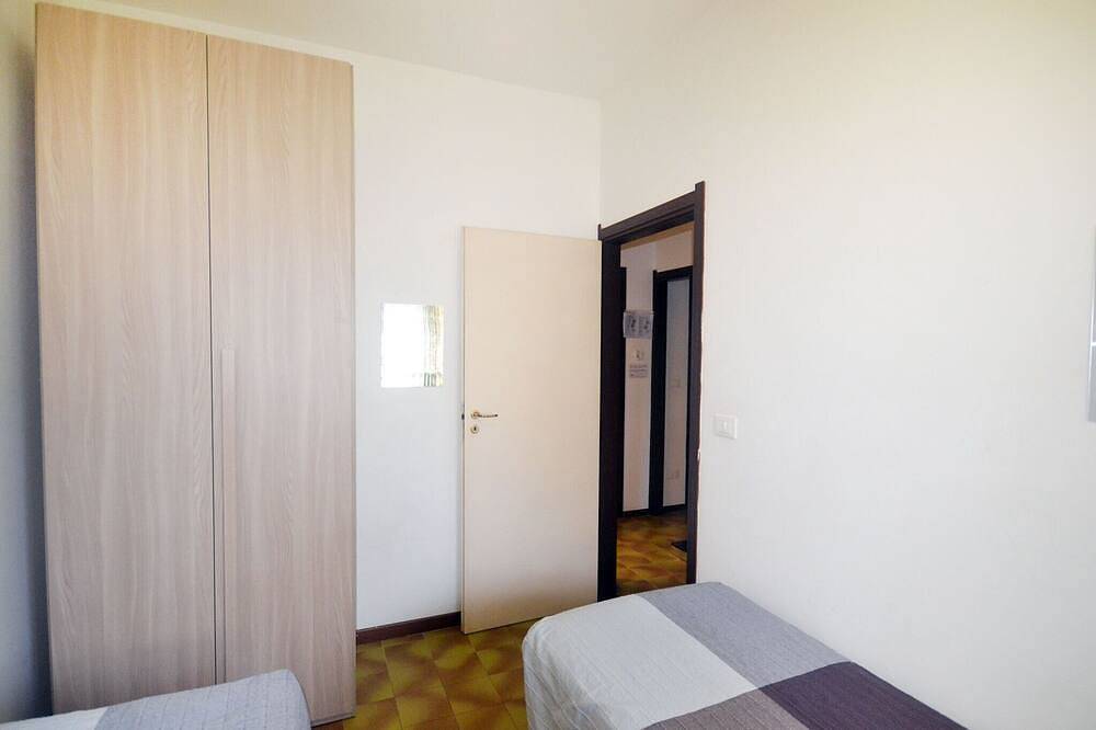 Schönes Ferienhaus im Erdgeschoss mit 3 Schlafzimmern, 2 Gärten und 1 Parkplatz in Comacchio, Ferrara Provinz