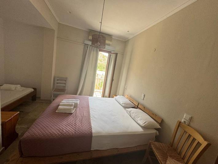 Hôtel pour 2 personnes, avec jardin dans Soúgia - 3