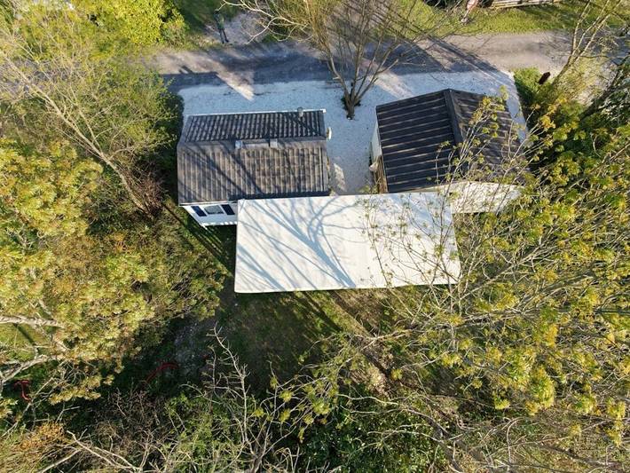 Mobil home pour 9 personnes, avec jardin à Arces - 2