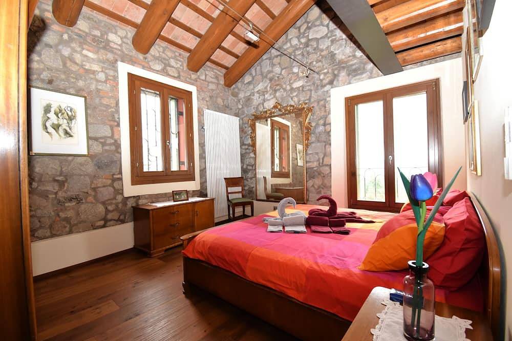 Ganze Wohnung, Apartment in einem alten Dorf von 1600 im Regionalpark der Euganeischen Hügel in Teolo, Euganeische Hügel