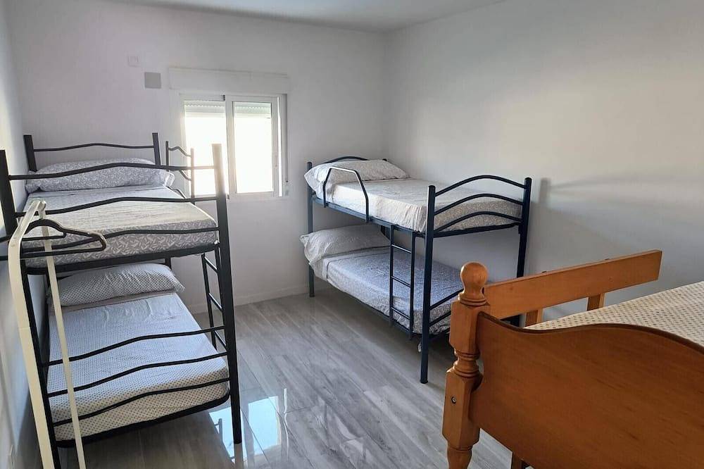 Villa « Bender House » avec vue sur la montagne, Wi-Fi et climatisation in Moralet, Alicante