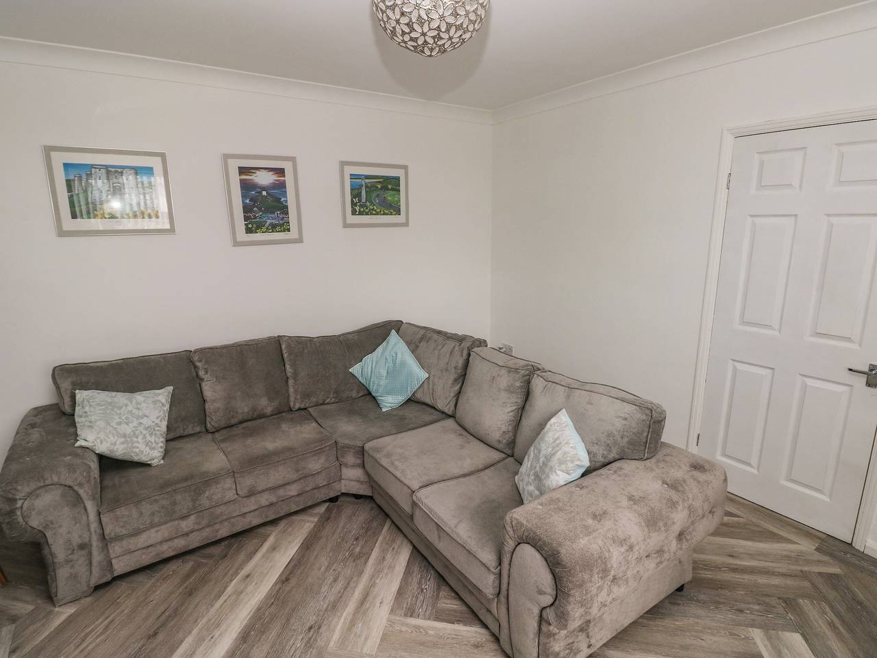 Cwtch Ar Y Mor in Burry Port, Carmarthenshire