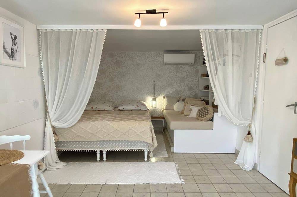 Romantic Little Cottage 10 minutes to Lake Balaton in Balatonfüred, Balatonfüredi járás