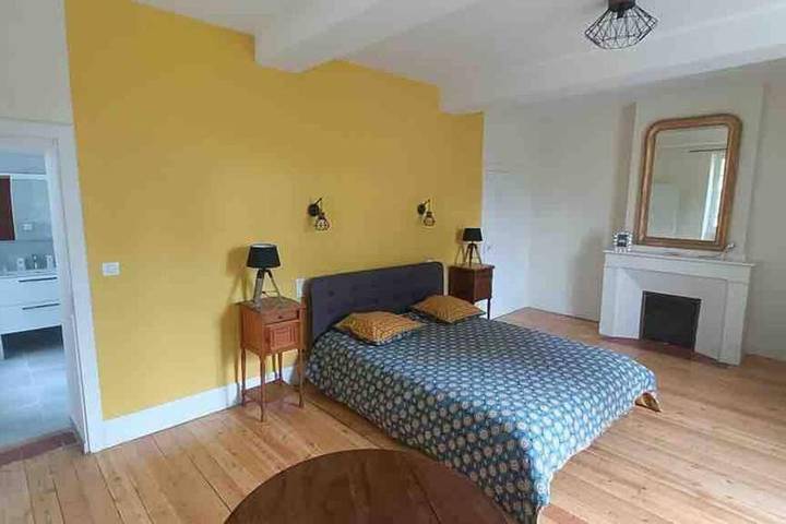 Location de vacances pour 10 personnes, avec piscine et terrasse ainsi que vue et jardin à Lombers - 4