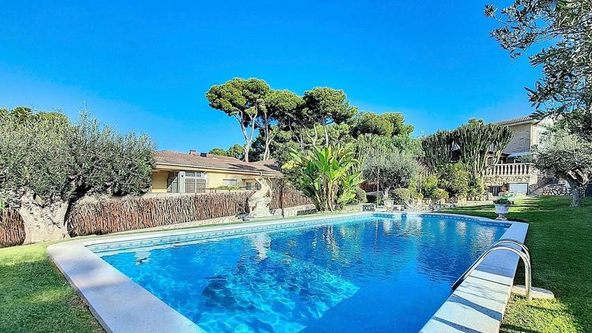 Casa rural para 9 personas, con jardín, Se admiten mascotas en Bajo Penedés - 3