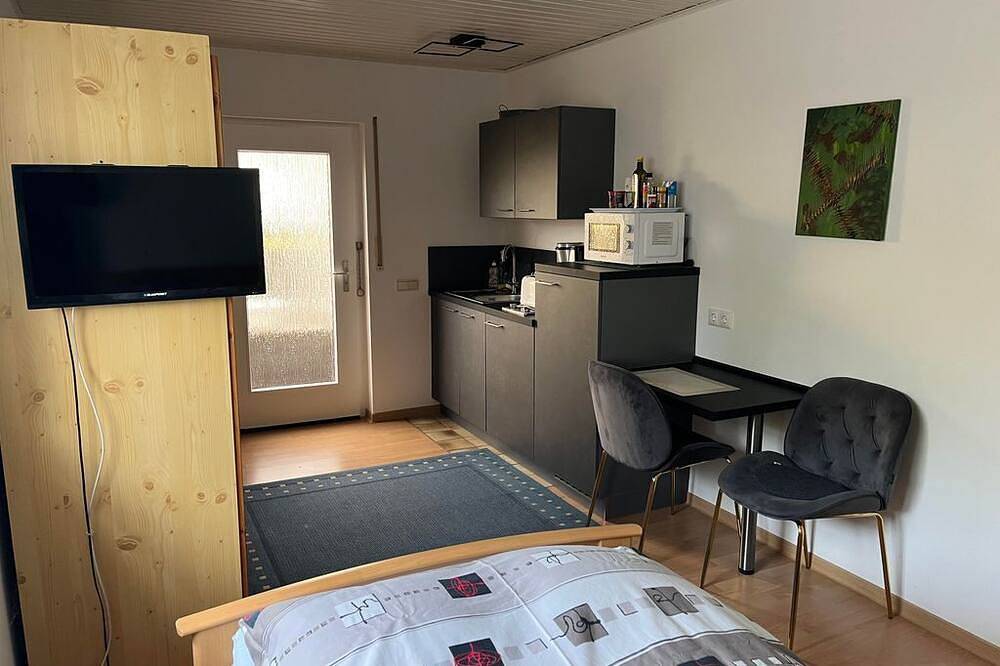 Ganze Wohnung, Ferienwohnung \"Waldblick\" - 1-Bett Wohnung in Montabaur, Lahn-Taunus
