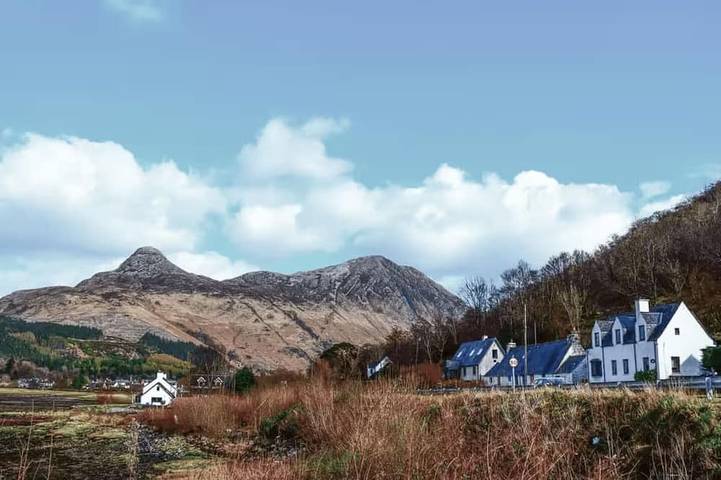 Cottage for 7 people, with Terrace and Garden in Glencoe