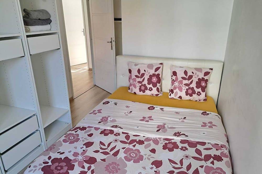 Apartamento entero, Family apartment 3 bedrooms 15 min Paris in Bois-Colombes, Altos del Sena