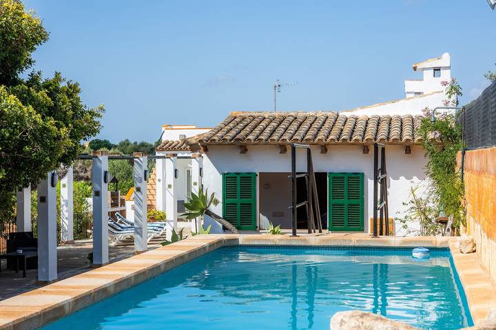 Ferienhaus für 4 Personen, mit Garten in Cala Bona