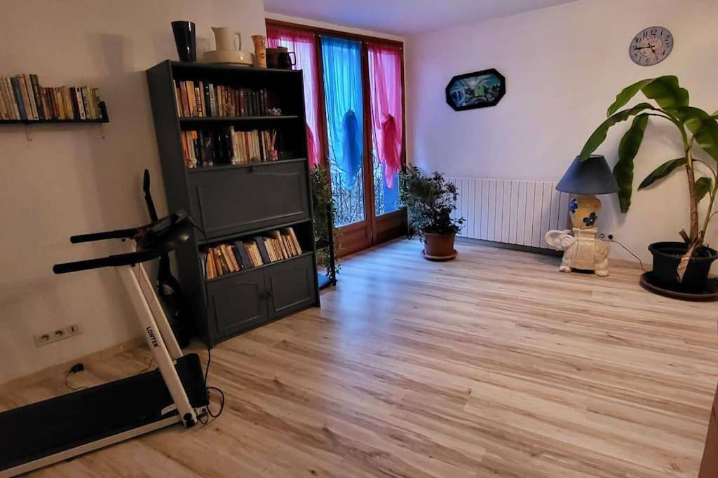 Maison campagne + jardin à 12 min du Puy en Velay in Lavoûte-sur-Loire, Haute-Loire