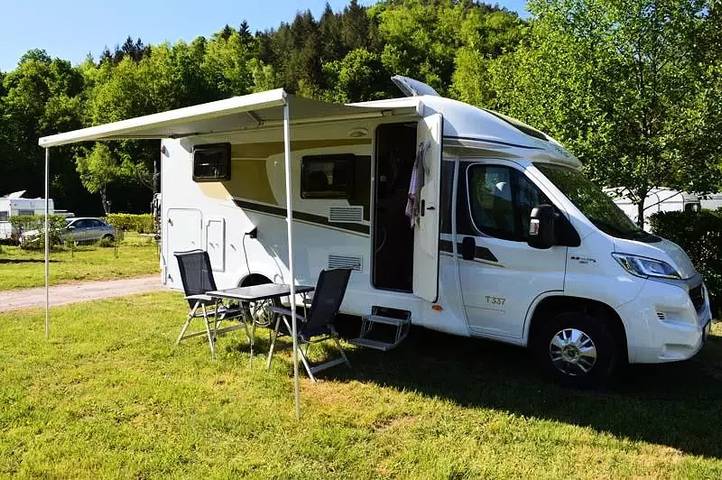 Camping für 7 Personen, mit Ausblick in Burgund - 4