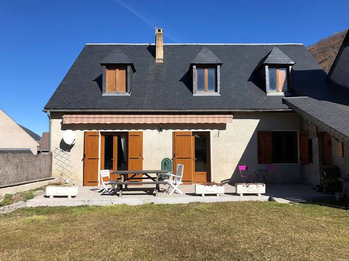Gîte pour 5 personnes, avec jardin et terrasse - 1