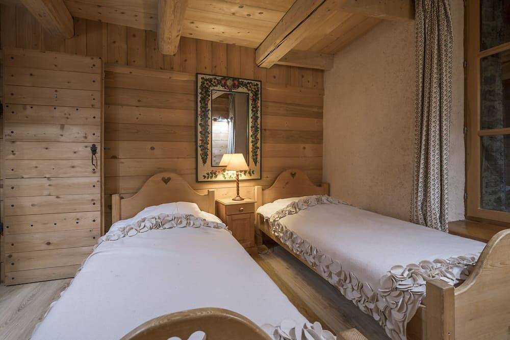 Chalet Farm La Laiterie 200m walking to ski lift Peisey-Vallandry Paradiski in Massif de la Vanoise