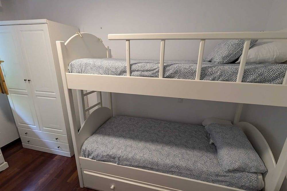 Beautiful apartment in Comillas, private garden, 10m from the Capricho de Gaudi in Comillas, Cantabrian Coast