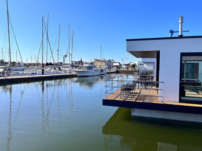 Ferienwohnung für 4 Personen, mit Balkon und Terrasse sowie Sauna und Seeblick in Kröslin - 2
