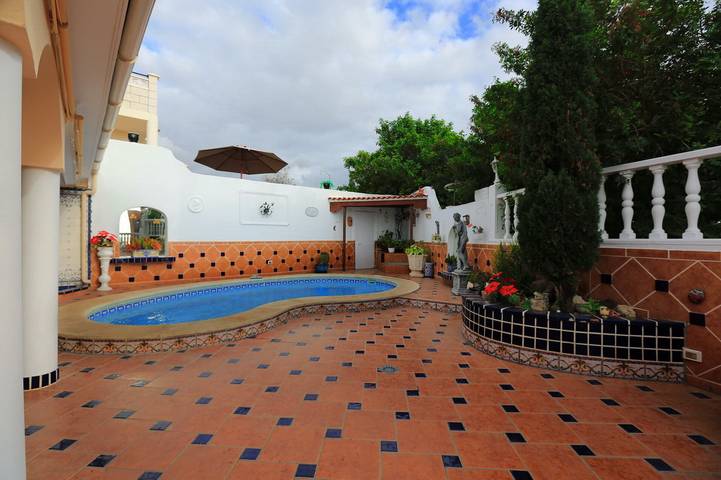 Villa de lujo "Violeta" con vistas al mar, piscina privada, terrazas y Wi-Fi in Sueño Azul, Adeje