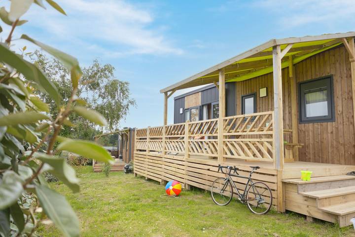 Location de vacances pour 6 personnes, avec terrasse et piscine, adapté aux familles dans Port Lazo
