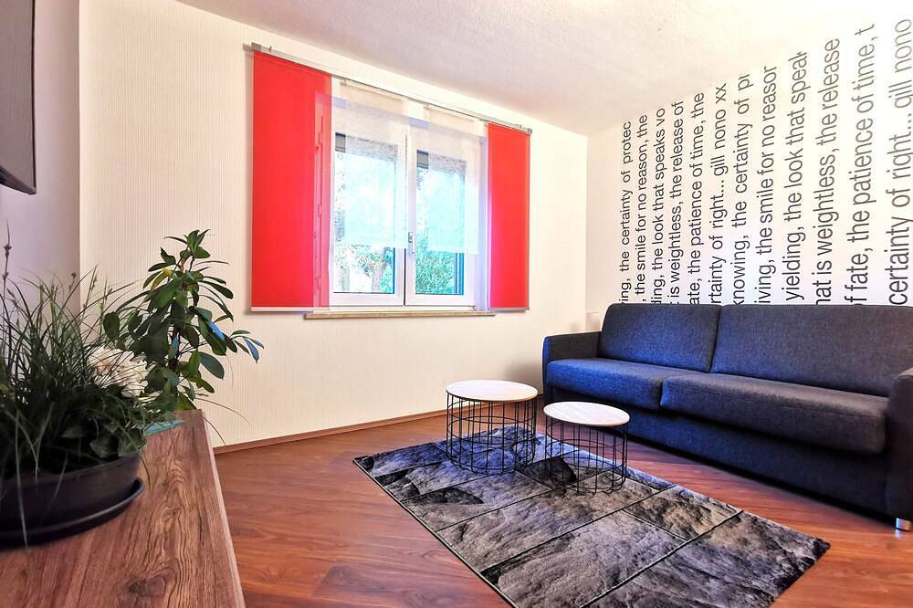 Ganze Wohnung, 45m² Ferienwohnung für bis zu 4 Personen, ideal für Naturfreunde und Wintersport in Stützengrün, Erzgebirge