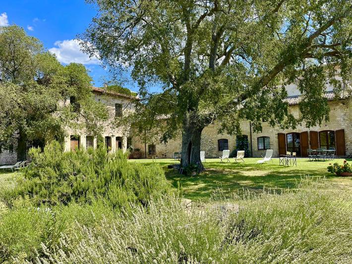 Gîte pour 8 personnes, avec vue ainsi que terrasse et jardin à Spoleto - 2